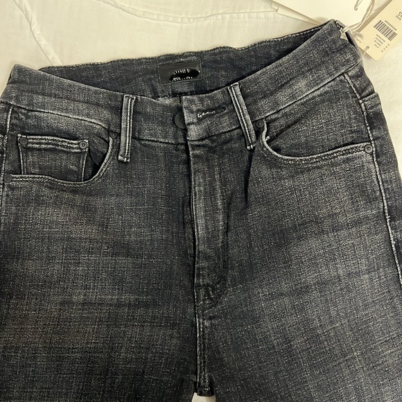 Mother high waisted looker ankle fray jean - Picture 2 of 5
